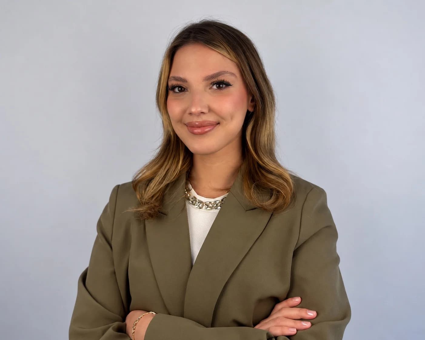Ayşe Nur AZİZ
